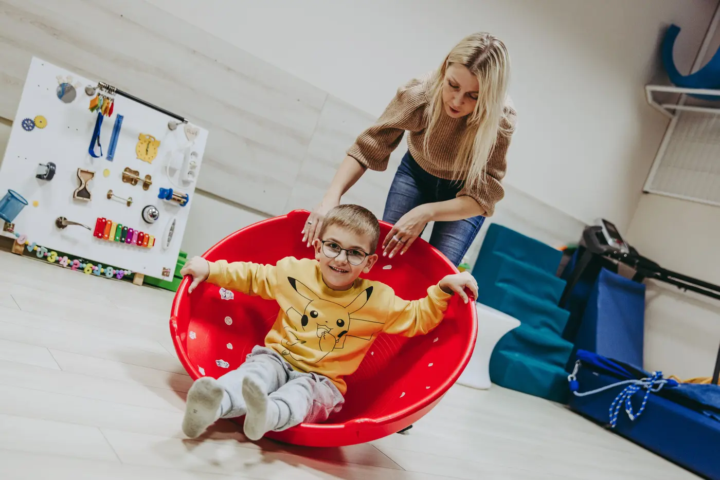 Terapia integracji sensorycznej w Ośrodku PIO w Pułtusku